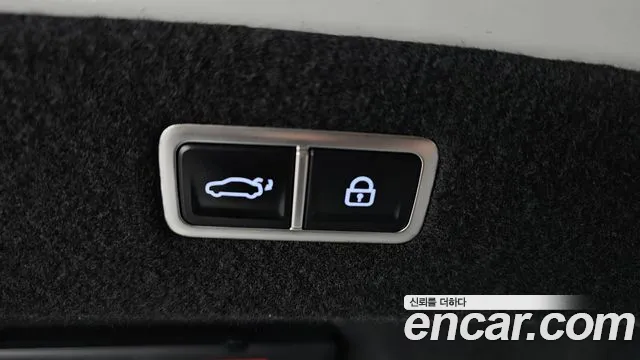 Genesis G90 Бензин 3.5 Turbo e-S/C AWD LWB — Фото автомобиля 22