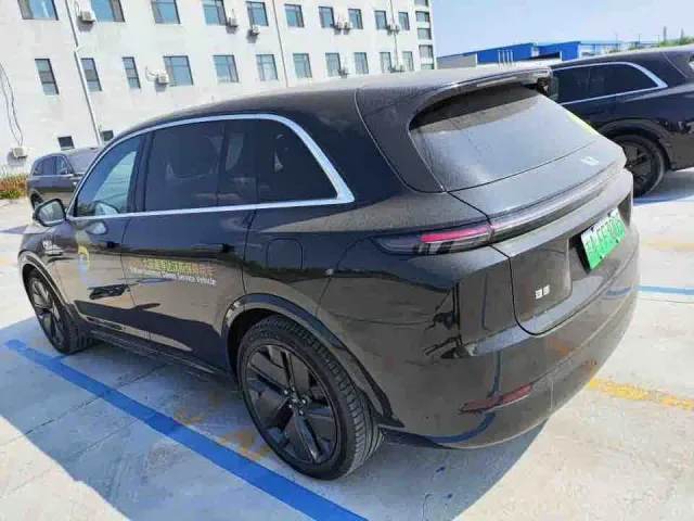 Li Auto L7 — Фото автомобиля 6
