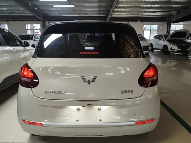 Wuling Bingo — Фото автомобиля 5