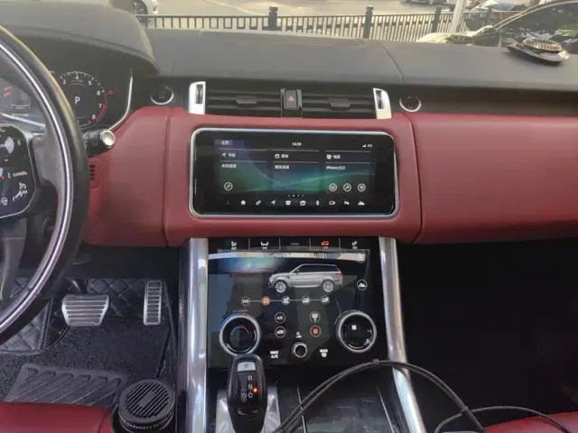 Land Rover Range Rover Sport — Фото автомобиля 13