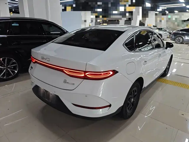 BYD Qin PLUS — Фото автомобиля 6