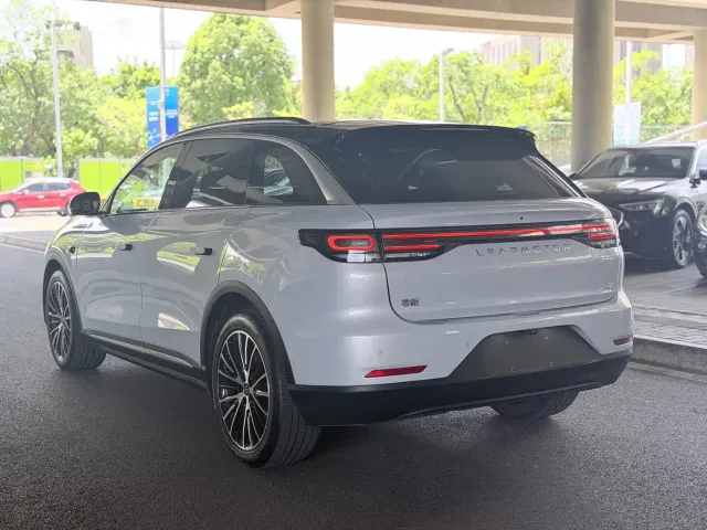 Leapmotor C11 — Фото автомобиля 6