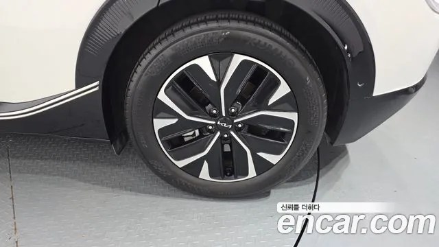 Kia EV6 — Фото автомобиля 19