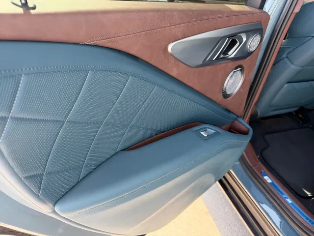 BMW XM — Фото автомобиля 16
