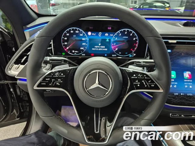 Mercedes-Benz E-Class — Фото автомобиля 12