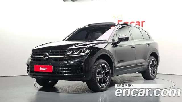 Фотография автомобиля — Volkswagen Touareg 3rd Gen