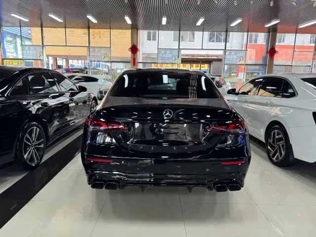 Mercedes-Benz E-Class — Фото автомобиля 9
