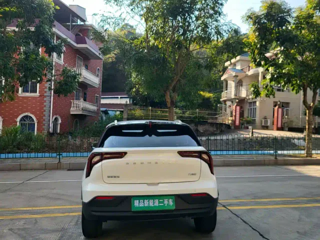Geely Geometry E Firefly — Фото автомобиля 12