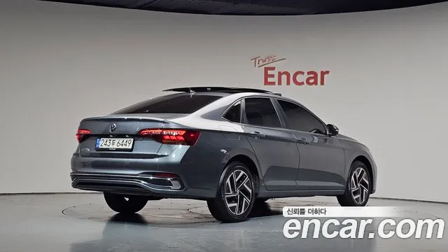 Volkswagen Jetta — Фото автомобиля 2
