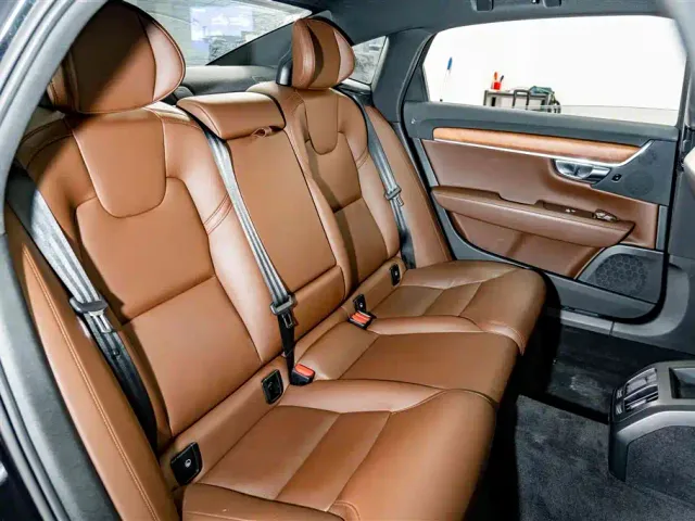 Volvo S90 — Фото автомобиля 22