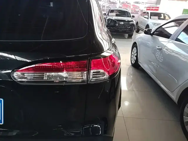 Toyota Frontlander — Фото автомобиля 7