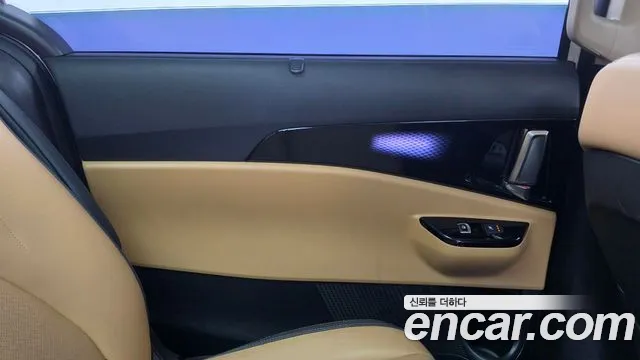 Kia Carnival — Фото автомобиля 14