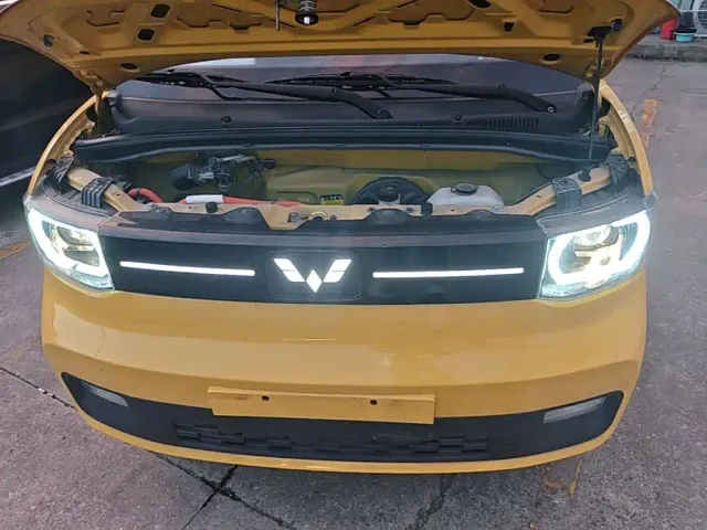 Wuling Hongguang Mini EV — Фото автомобиля 19