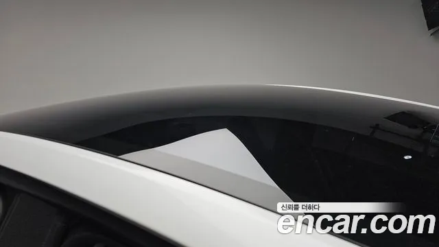 Tesla Model Y — Фото автомобиля 19