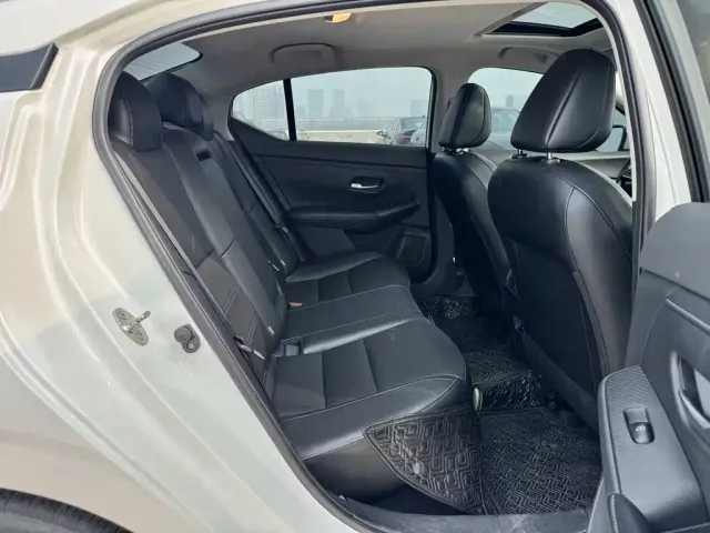Nissan Sylphy — Фото автомобиля 14