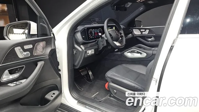 Mercedes-Benz GLE-Class — Фото автомобиля 10