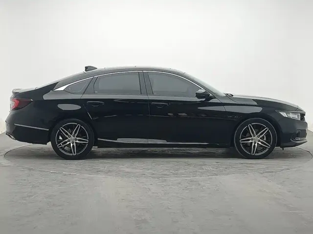Honda Accord — Фото автомобиля 4