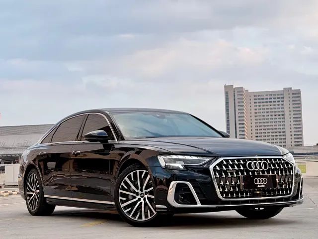 Audi A8 — Фото автомобиля 3