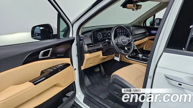 Kia Carnival 4th Gen — Фото автомобиля 15