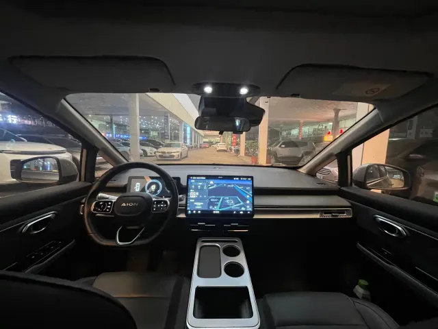 GAC Aion Y — Фото автомобиля 10