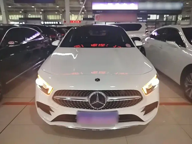 Mercedes-Benz A-Class — Фото автомобиля 2