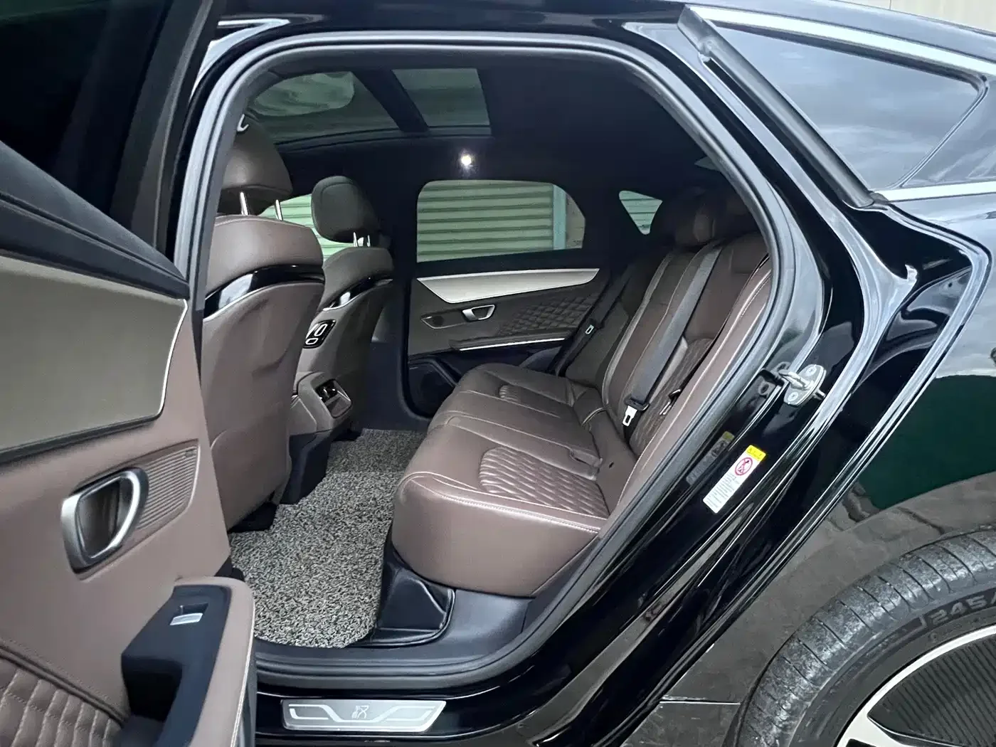 BYD Han 2023 EV Champion Edition 605KM FWD Premium — Фото автомобиля 6