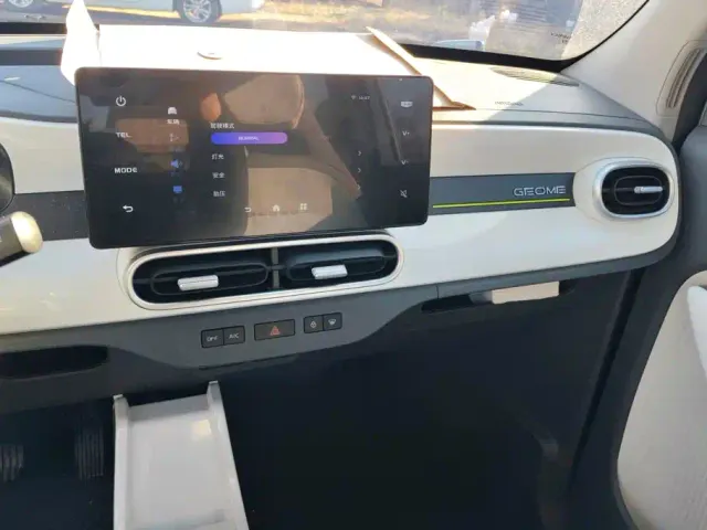 Geely Panda — Фото автомобиля 13