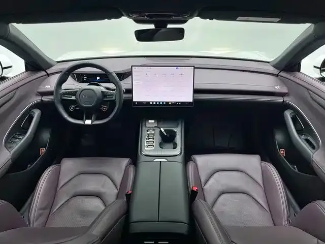 Xiaomi SU7 — Фото автомобиля 8