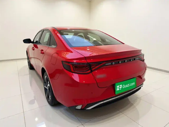 Geely Emgrand L — Фото автомобиля 4