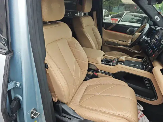 BYD FangChengBao Leopard 8 — Фото автомобиля 24