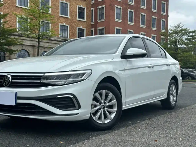 Volkswagen Bora — Фото автомобиля 12