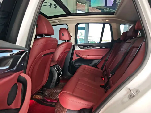 BMW X3 — Фото автомобиля 12