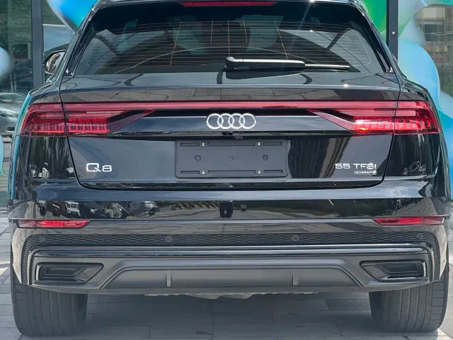 Audi Q8 — Фото автомобиля 6