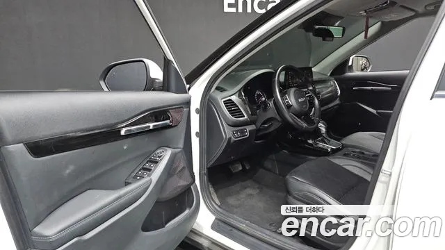 Kia Seltos Seltos Бензин 1.6 турбо 2WD — Фото автомобиля 10