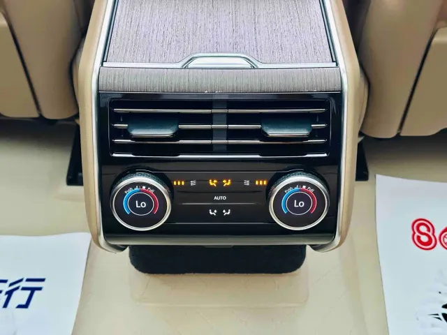 Land Rover Range Rover — Фото автомобиля 14