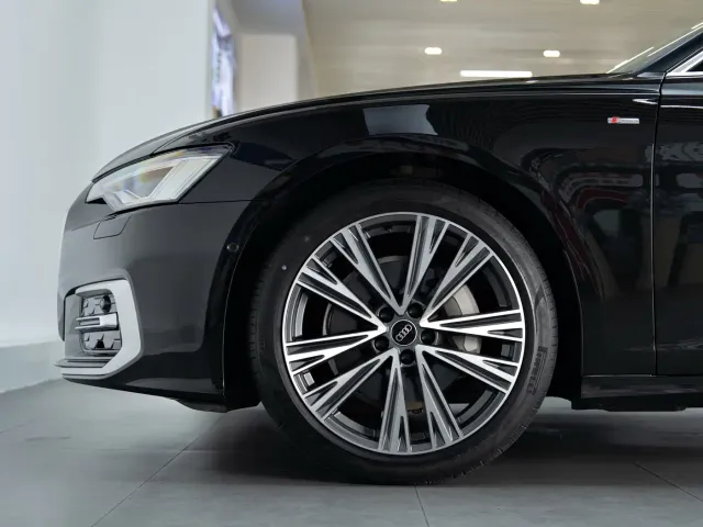 Audi A6L — Фото автомобиля 8