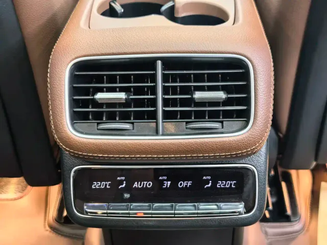 Mercedes-Benz GLS-Class — Фото автомобиля 14