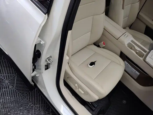 Toyota BoZhi 3X — Фото автомобиля 24