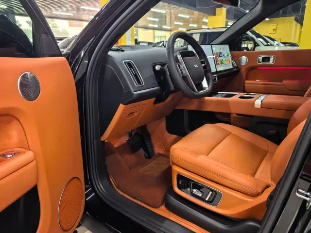 Li Auto L9 — Фото автомобиля 4
