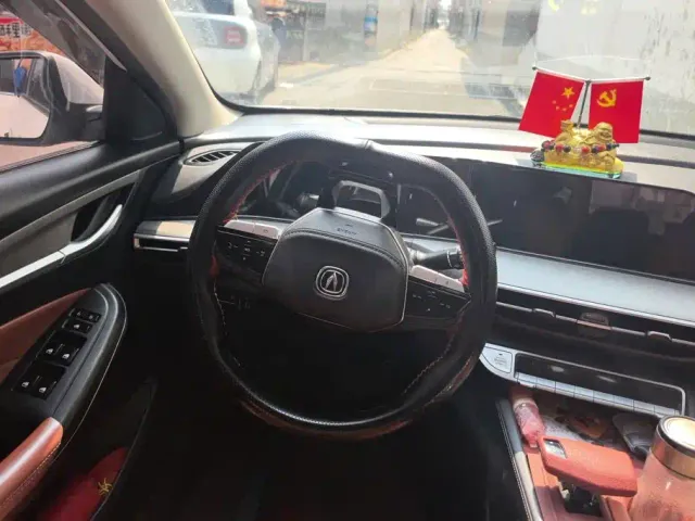 Changan Eado — Фото автомобиля 15