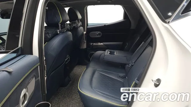 Genesis GV60 — Фото автомобиля 16