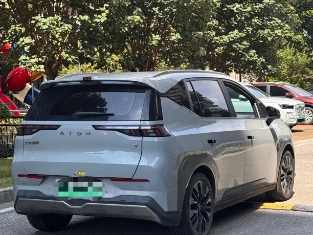 GAC Aion Y — Фото автомобиля 4