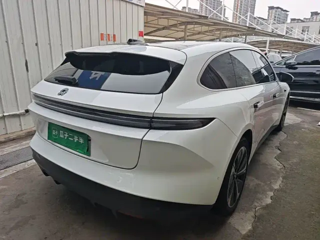 Nio ET5 Touring — Фото автомобиля 6