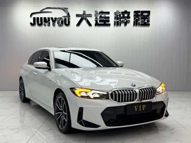 BMW 3 Series — Фото автомобиля 3