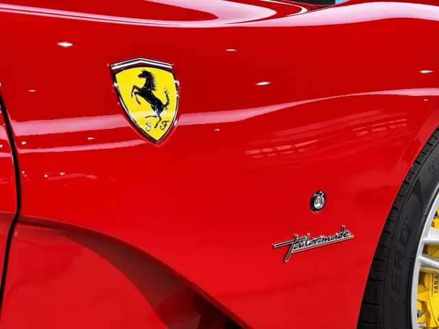 Ferrari 812 — Фото автомобиля 10