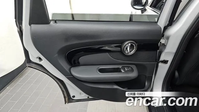 MINI Clubman — Фото автомобиля 14