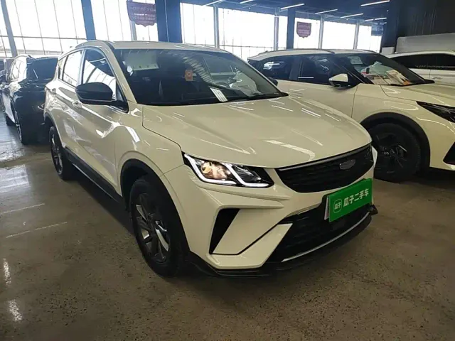 Geely Binyue — Фото автомобиля 3