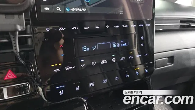 Hyundai Staria Staria 4WD Lounge 9 мест — Фото автомобиля 16