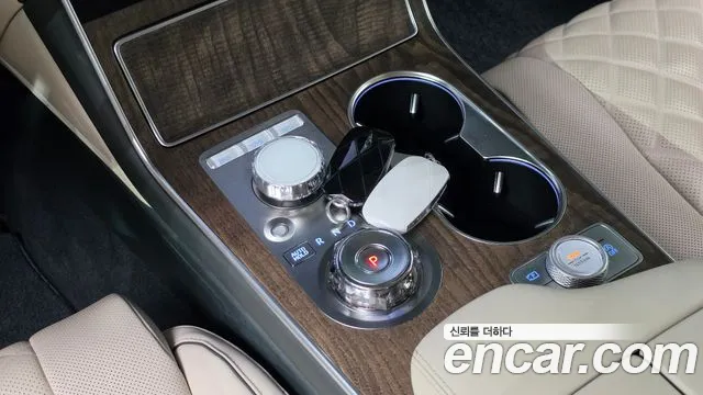 Genesis GV80 — Фото автомобиля 12