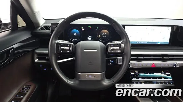 Hyundai Grandeur Grandeur (GN7) — Фото автомобиля 12